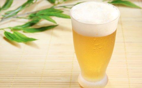 驚呆了！“瘋狗”牌酒水飲料，你要不要喝？